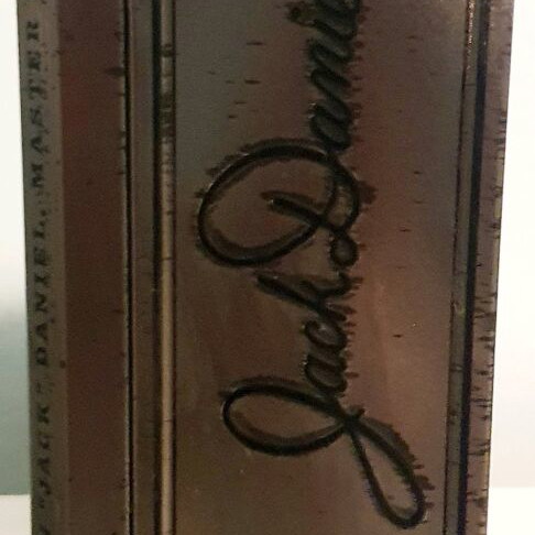 Jack Daniel's collectible metal box with 2 glasses like new