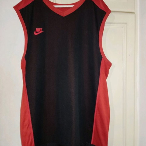 Oldschool Nike Basketball Jersey large, like new, double-sided