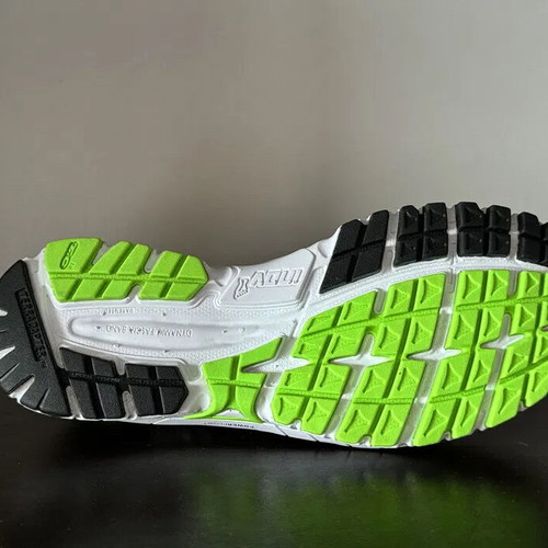 Inov-8 Roadclaw 275 men's shoes new, size 42