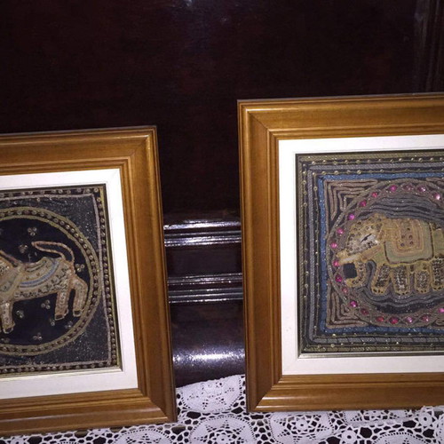 Handmade embroidered-like paintings set of 2 pieces 35×35 with frame