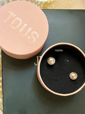 Tous 18k earrings with pearls new with tag