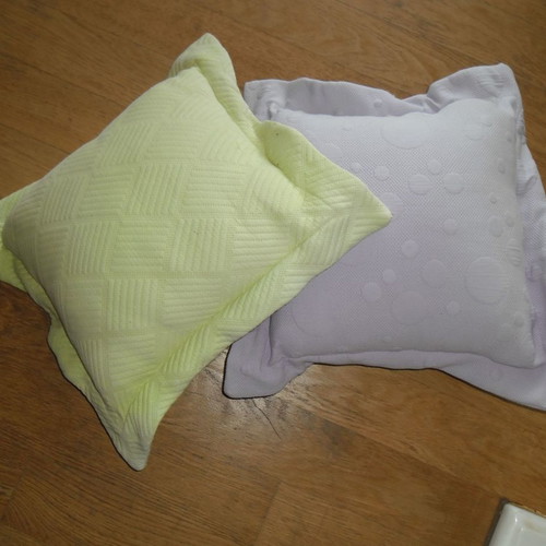 Decorative pillows used, pack of 2, lilac and green 40x40cm
