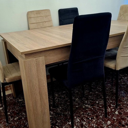 Dining table with 6 chairs, like new