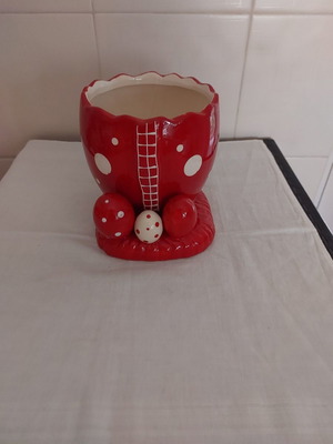Easter ceramic egg holder new