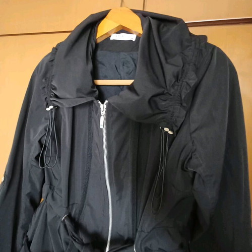Black midi coat Viva avant-garde design with balloon, like new, size M