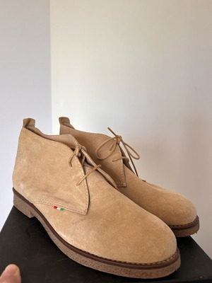 Ragazza suede boots size 41 brand new beige