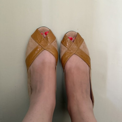 FS/NY Peep-Toe Ballerina Shoes, beige with tan details