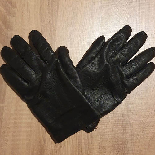 Hugo Boss men's leather gloves black like new, size 9.5