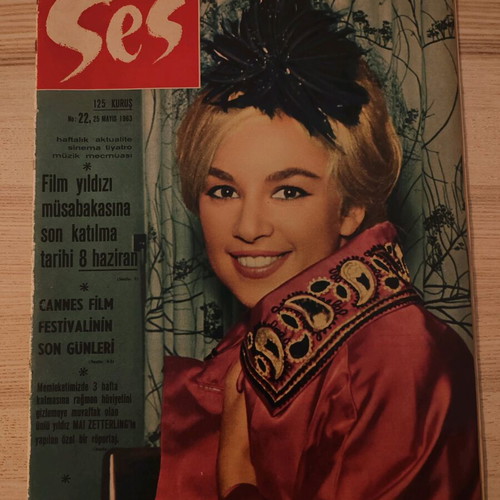 Rare collectible cover Alice Vougiouklaki from Turkish magazine like new