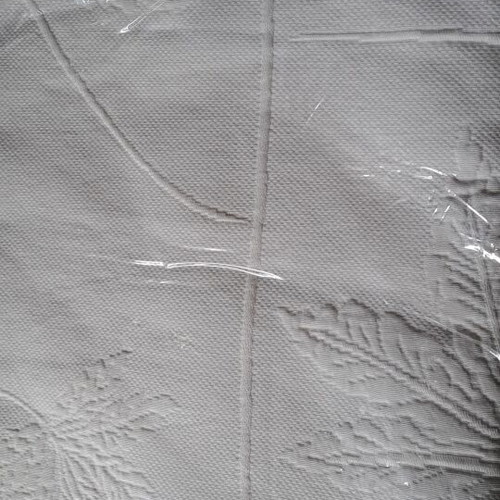 Pique Summer Blanket New White with Embossed Designs 220x250