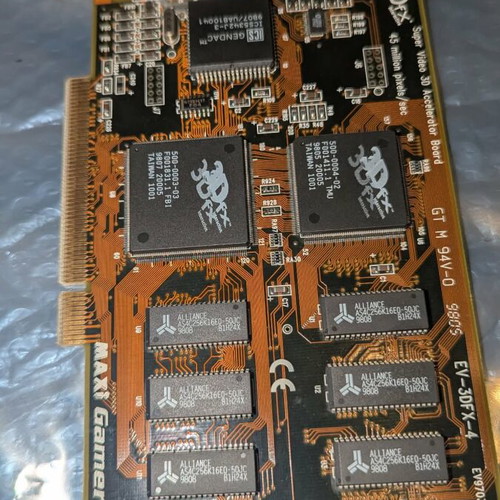 Guillemot Maxi Gamer 3D PCI 3DFX Voodoo 1 graphics card pair