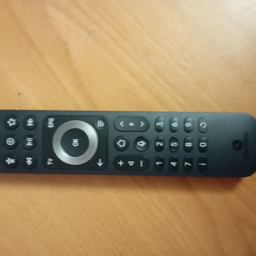 Cosmote Android TV box remote control like new