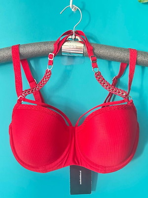 Marlies Dekkers Balcony bra new, size 70D, red