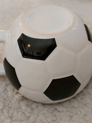 Soccer cup ceramic 16oz like new