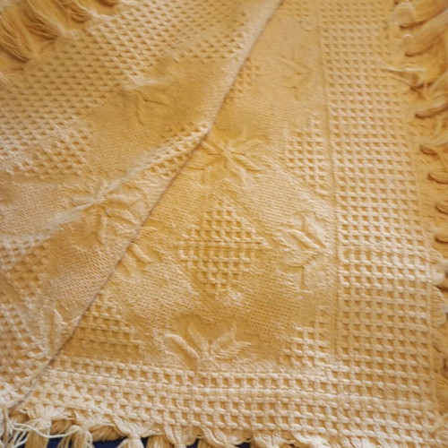 Wool Blanket like new, 160x200 cm, rich texture, beautiful color