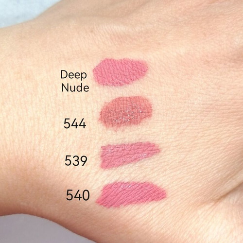 Lip Gloss Matte like new, set with Sixteen and Ushas