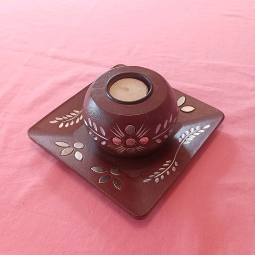Decorative tealight candle holder set with square base and silver details new