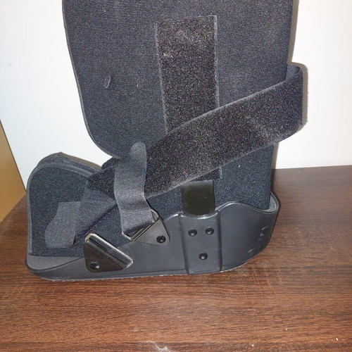 Orthopedic boot shoe like new
