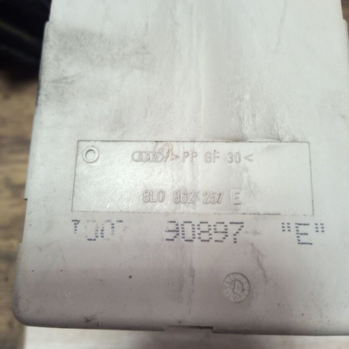 Central Locking Pump Audi A8 used, 8L0862257E