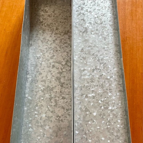 Vintage metal storage box like new for candle