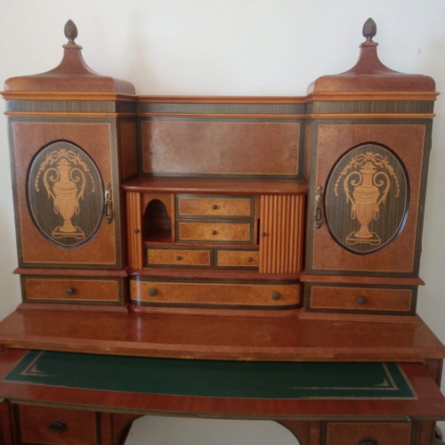 Secretary desk with marquetry used, neoclassical style