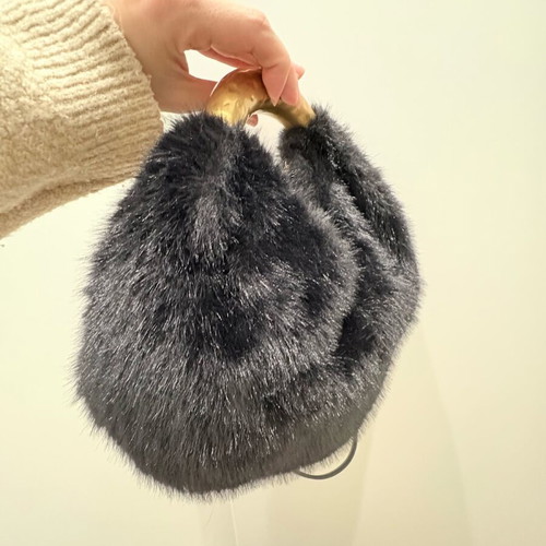 Fur bag Zara like new, black and gold