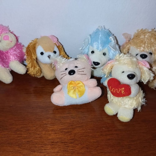 Small plush animals used, set of 6, keychain size