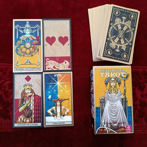 Keymaster Tarot deck, 78 cards and booklet