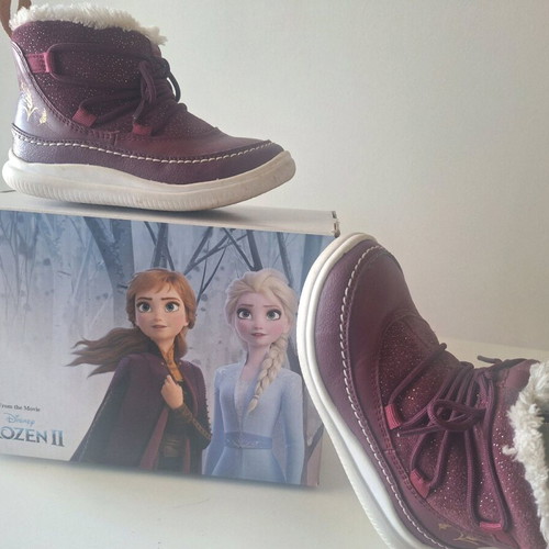 Clarks Disney Frozen II boots size 25 like new, burgundy