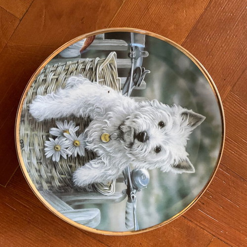 Danbury Mint collectible plates, 4 pieces in excellent condition