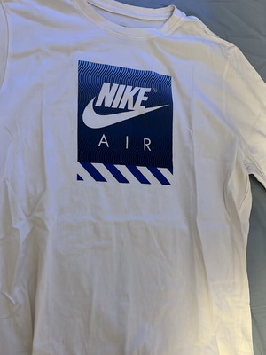Nike Air Sportswear Connect T-shirt like new, white, size L