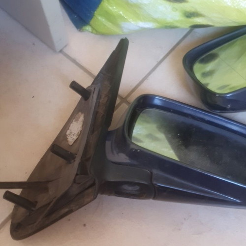 Pair of manual car side mirrors with cables for spare parts