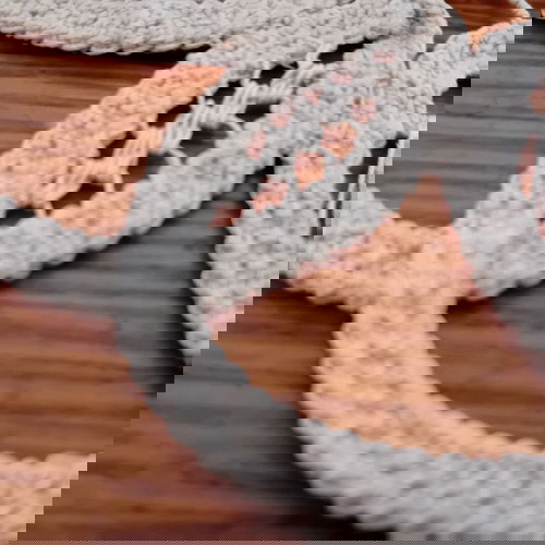 Салфетка полназ нова, плетена на една кука