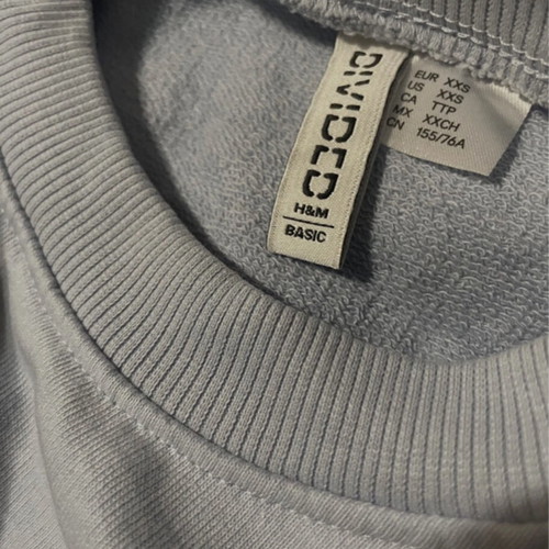 H&M thin cropped sweatshirt like new, light blue, size XXS