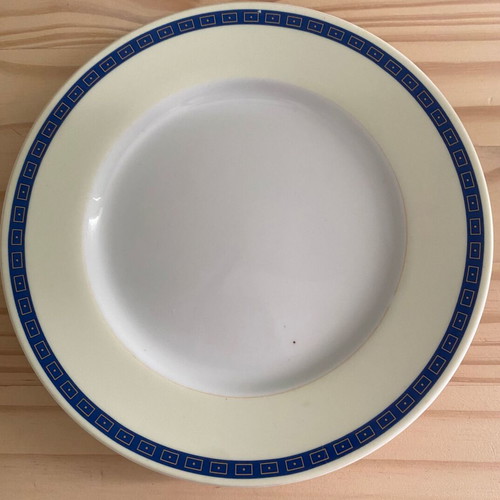 Finesse dinnerware set used, 6 pieces