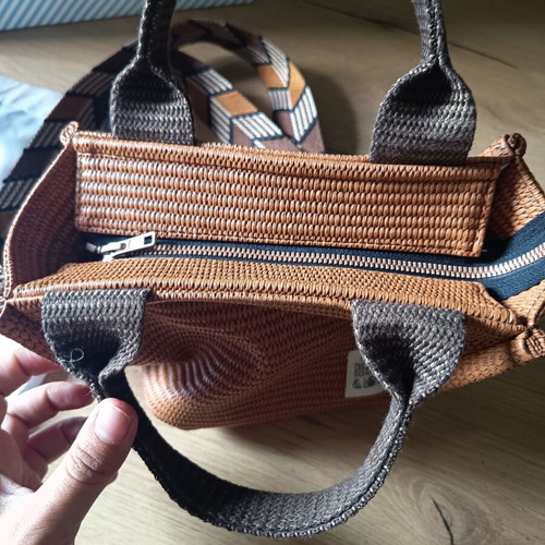 Bleecker & Love Hand Bag New With Waterproof Lining Brown