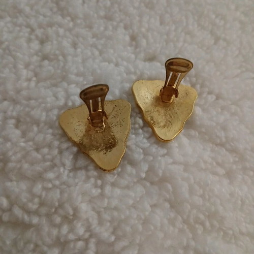 Vintage clip-on earrings gold plated like new