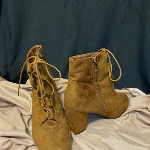 Suede women's ankle boots used, brown beige, size 41