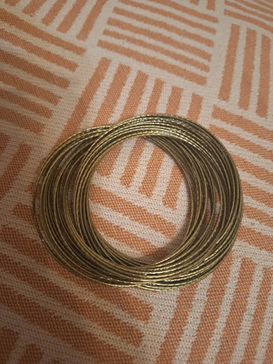 Bracelet with gold rings new, alternative style