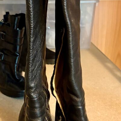 Leather boots with fur used, size 38, black