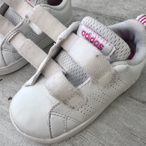 Adidas kids sneakers white with velcro size 22 like new