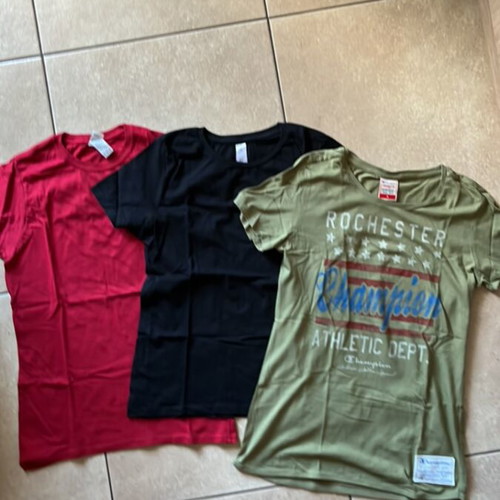 3 short-sleeve t-shirts like new, red, black, khaki, 100% cotton, medium