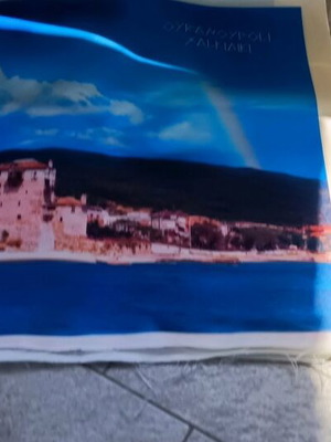 Μεταξωτό ύφασμα με εκτυπωμένο τοπίο Ουρανούπολη Χαλκιδική καινούργιο, σετ 3+1 δώρο