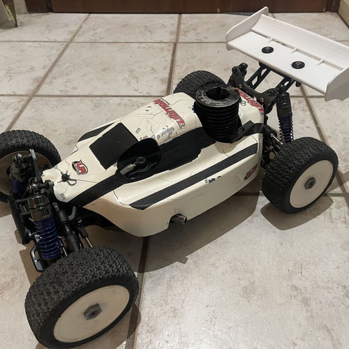 Nitro RC Remote Control Car CEN Matrix C-1 like new, gasoline engine