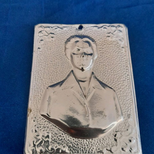 Metal votive new in excellent condition