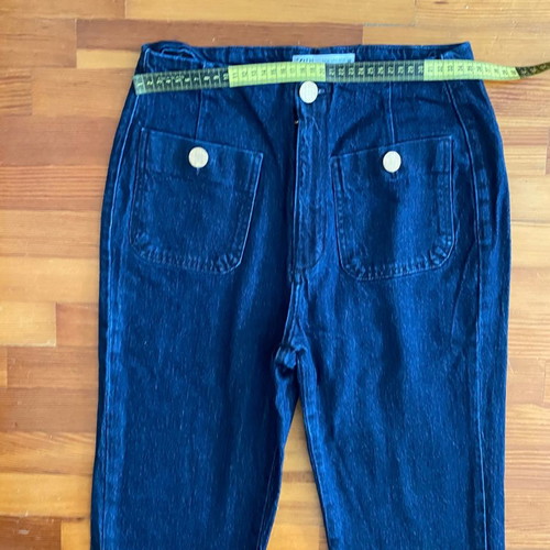 Zara medium jeans with gold buttons used