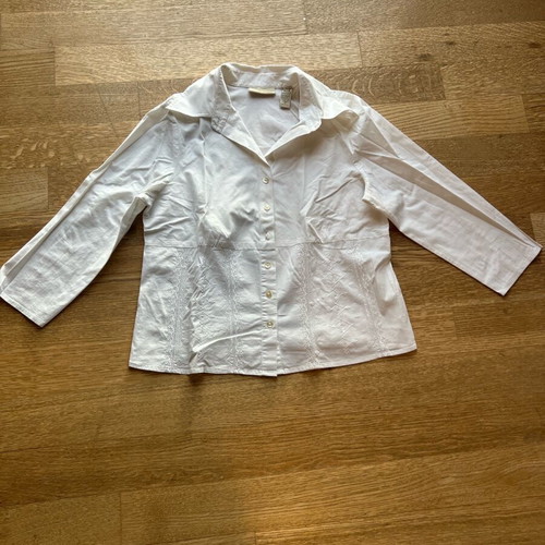 White shirt size S like new