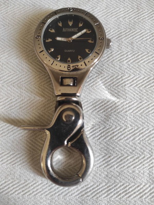 Ρολόι τσέπης με κρίκο νέο, μαύρο και ασημί