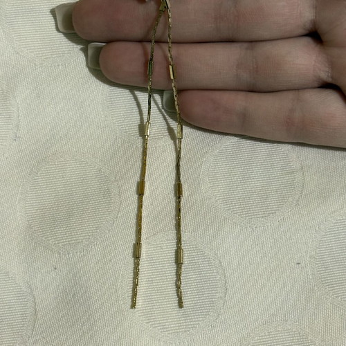 Gold dangling earrings like new