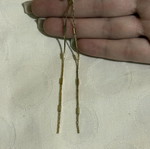 Gold dangling earrings like new